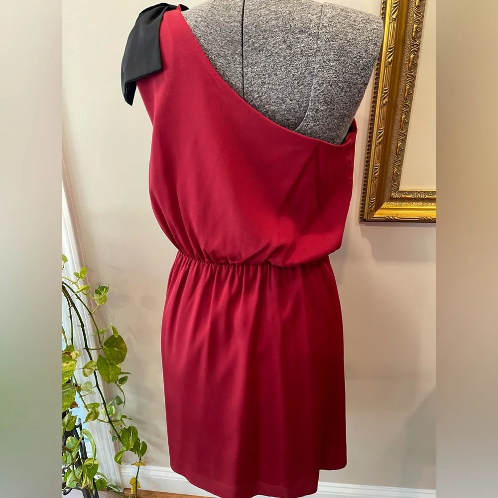 Dixi +‎ Ivy ladies size medium one shoulder NWOT dress-bow accent-party gorgeous